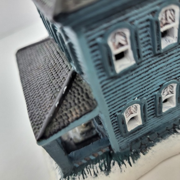 Lang & Wise Town Hall Collectibles Mitchell Homestead Christmas Village 1998 - Picture 4 of 9